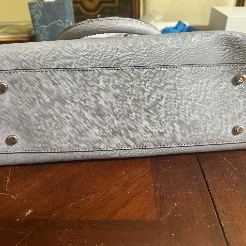 Henry Bendel Lavender Purse with long strap and dust cover - Picture 7 of 12